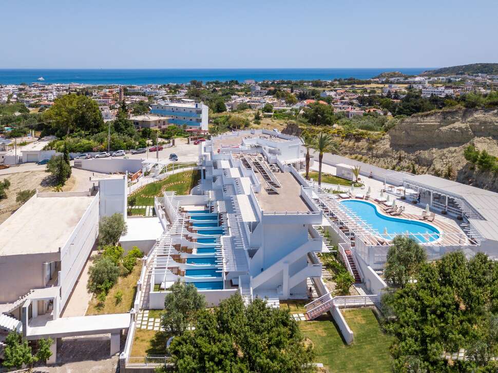 Ein Foto von der Außenansicht des Aloe Hotel