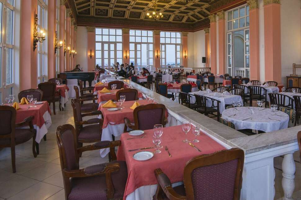 Ein Foto Mercure Sevilla Havane