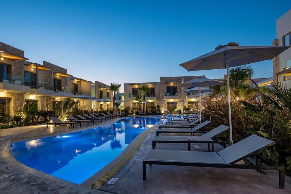 Een foto van het zwembad bij Oneiro Boutique Hotel