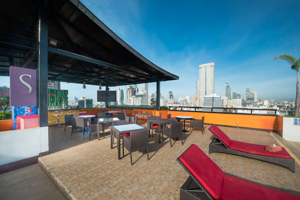 Ein Foto Furama Silom