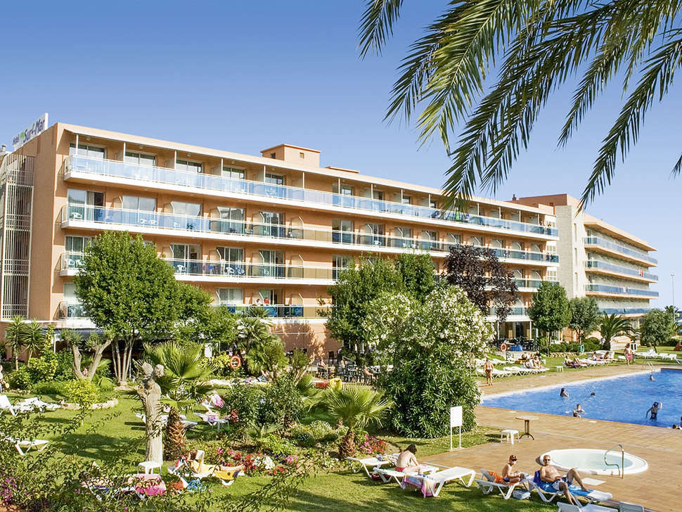 Een foto van het zwembad bij Hotel Surf-Mar by Samba Hotels