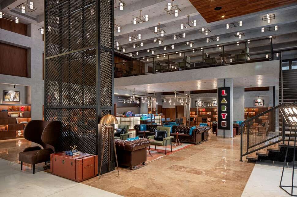 Ein Foto von den Einrichtungen im DoubleTree by Hilton Dubai M Square Hotel & Residences