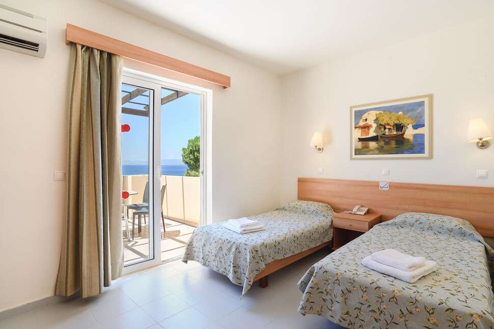 Een foto van Matina Pefkos Aparthotel