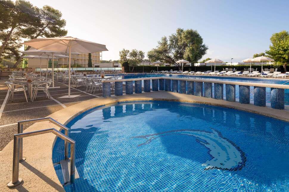 Een foto van het zwembad bij H-Top Molinos Park Hotel