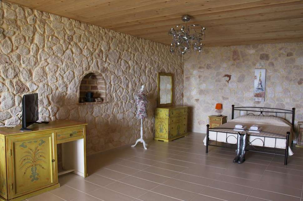 Een foto van Sarantos Pool Suites