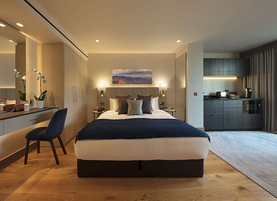Ein Foto Tower Suites by Blue Orchid Hotels