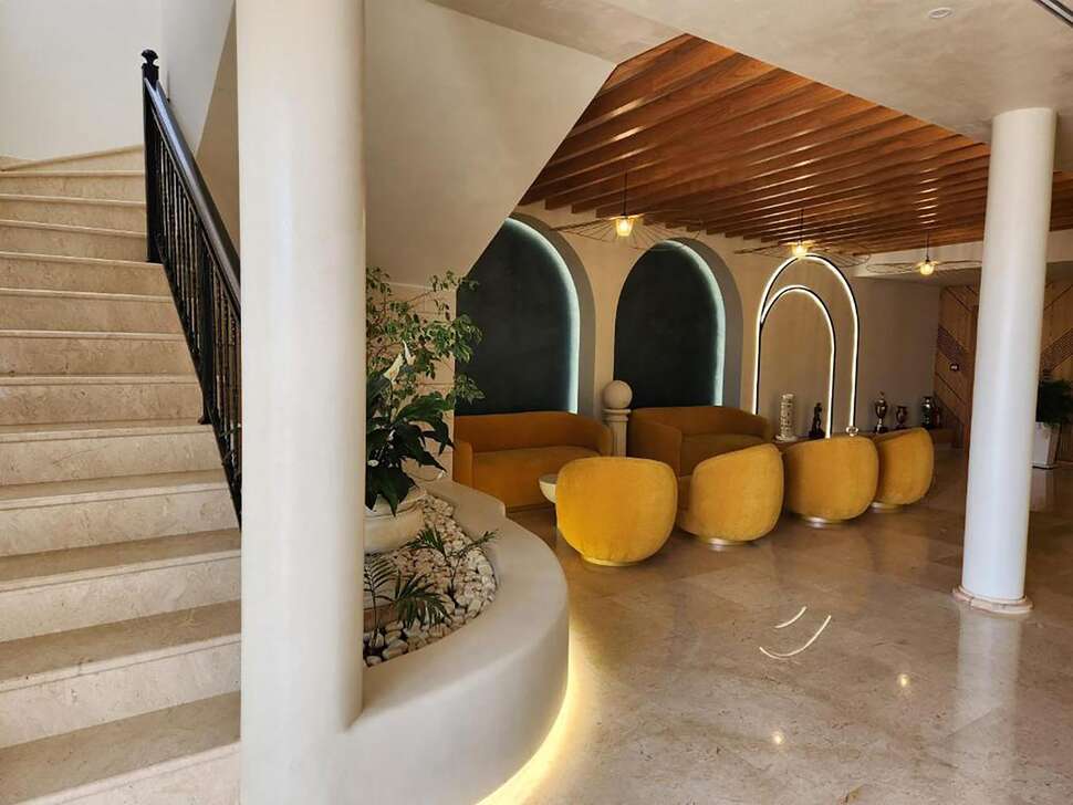 Ein Foto Gold Hotel
