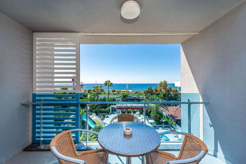Ein Foto White City Beach Hotel