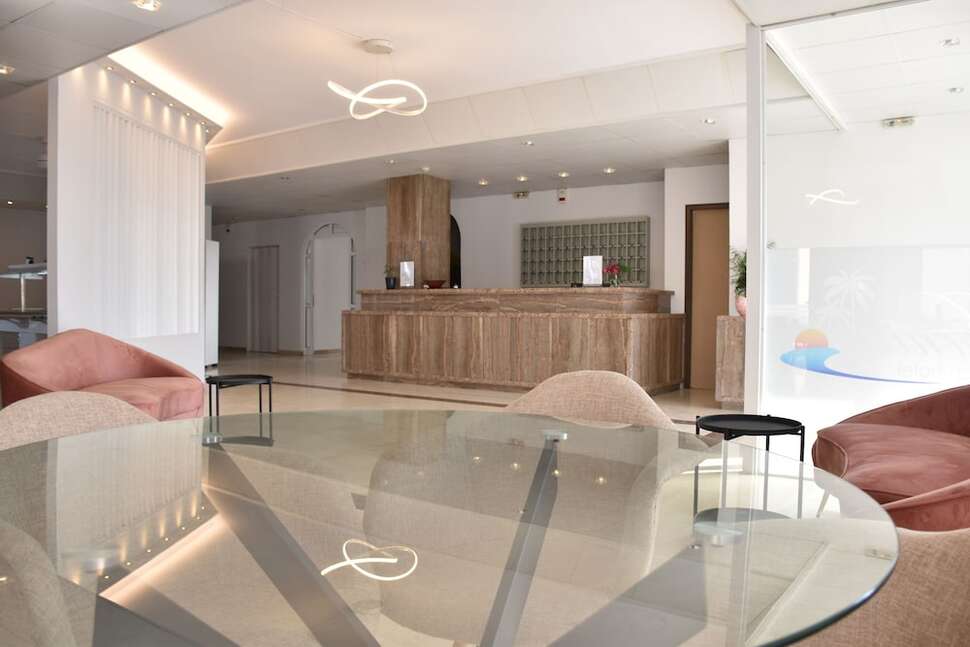 Een foto van California Beach Hotel