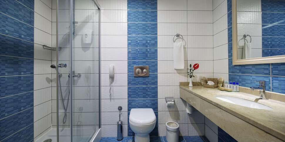 Ein Foto Crystal Tat Beach Pearl Collection