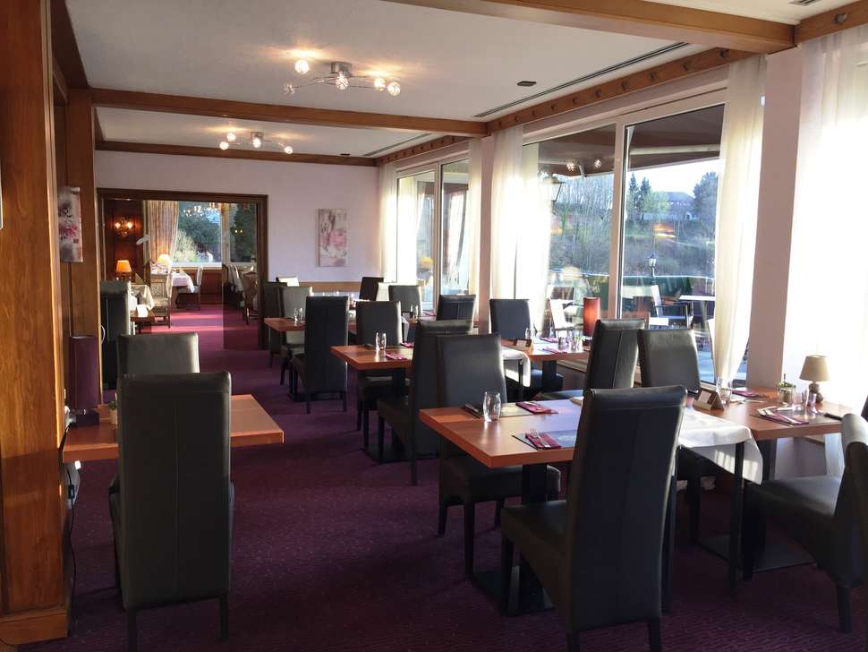 Een foto van de faciliteiten bij Hotel Aux Trois Roses