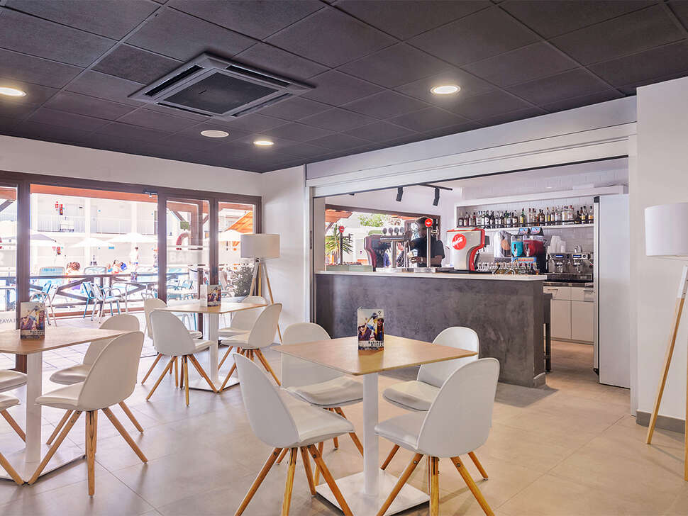 Een foto van de faciliteiten bij Hotel Vibra Cala Tarida