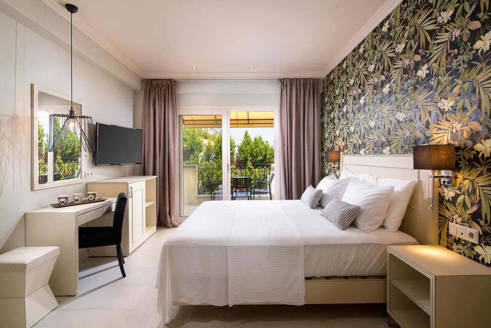 Een foto van Neikos Mediterraneo Luxury Suites