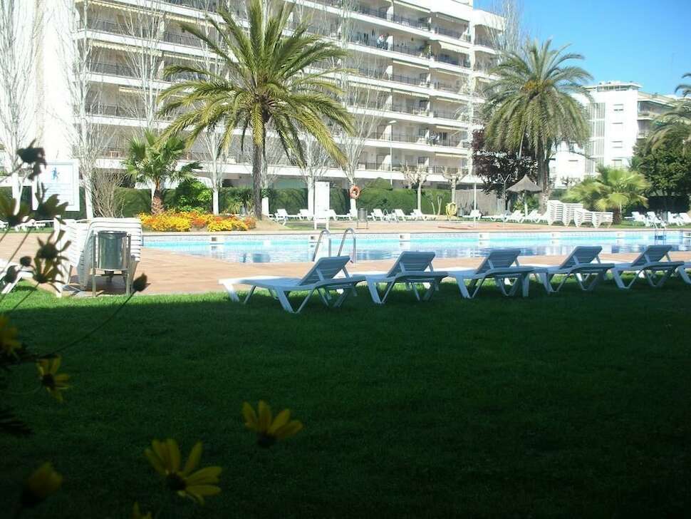 Een foto van het zwembad bij Hotel Surf-Mar by Samba Hotels