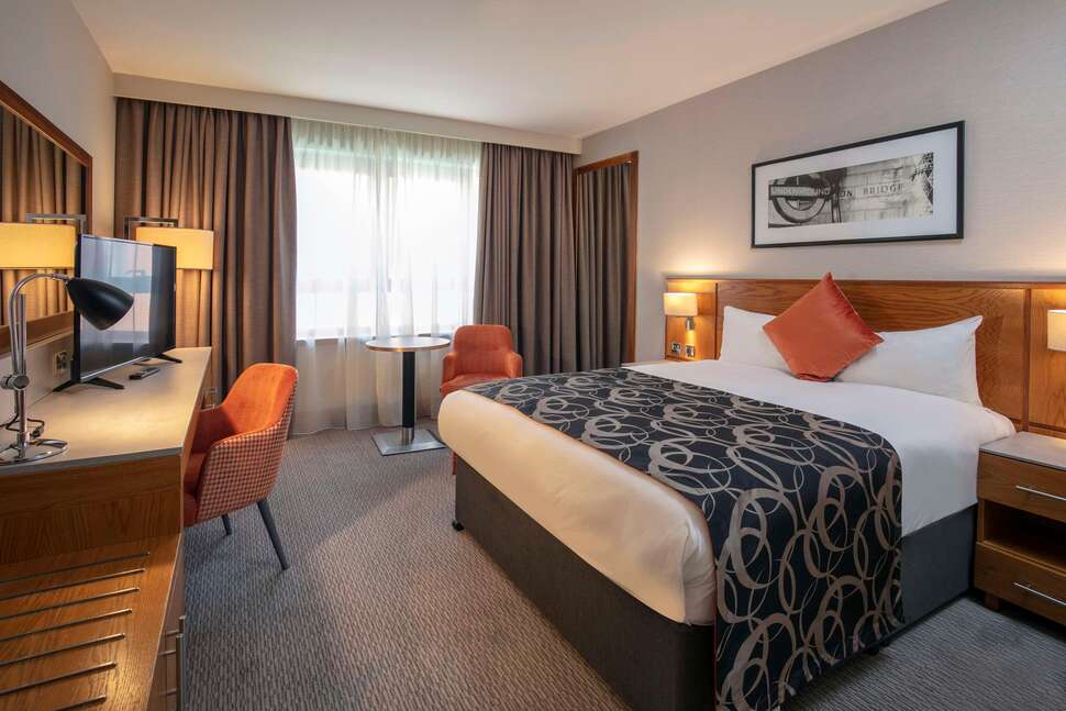 Een foto van The Crown Hotel London