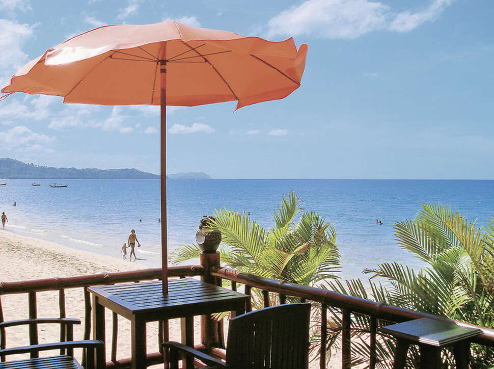 Ein Foto von der Terrasse im Sudala Beach Resort