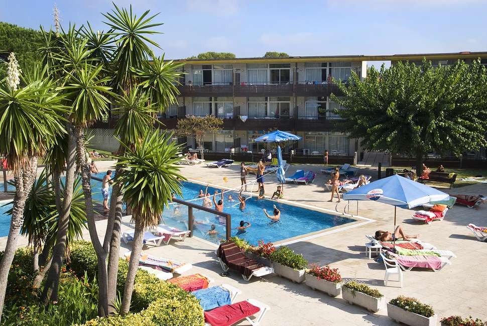 Ein Foto vom Pool im Aparthotel Comtat Sant Jordi