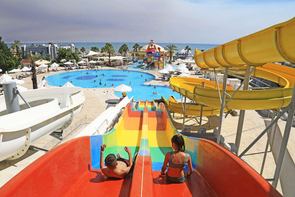 Een foto van het zwembad bij Selectum Noa Belek