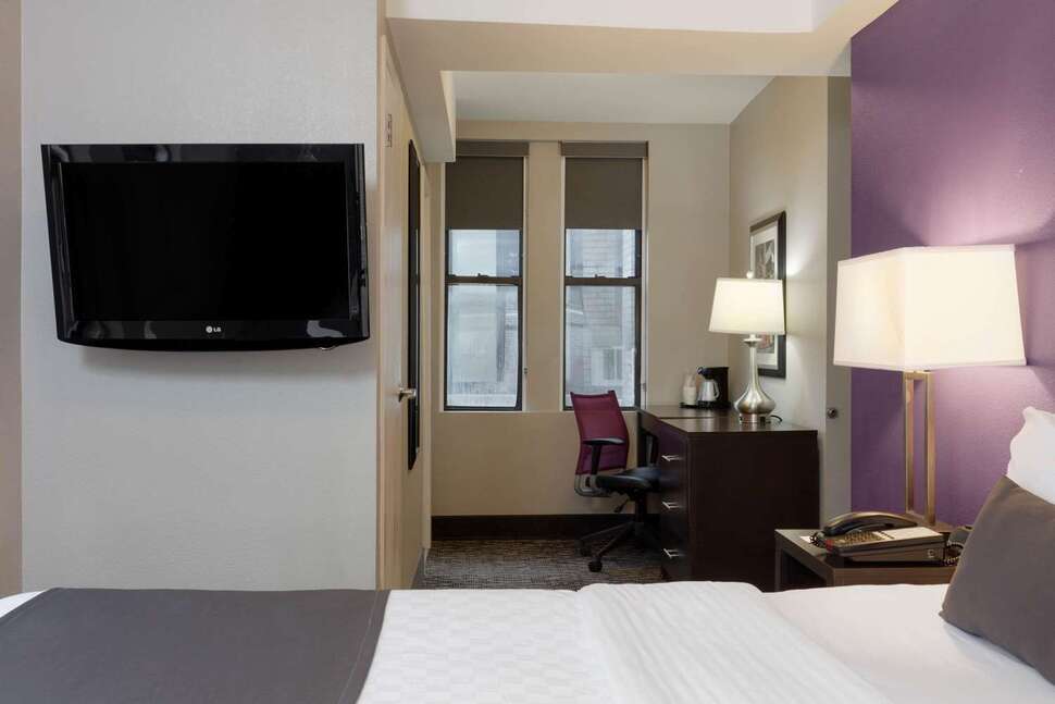 Een foto van La Quinta Inn & Suites by Wyndham New York City Central Park
