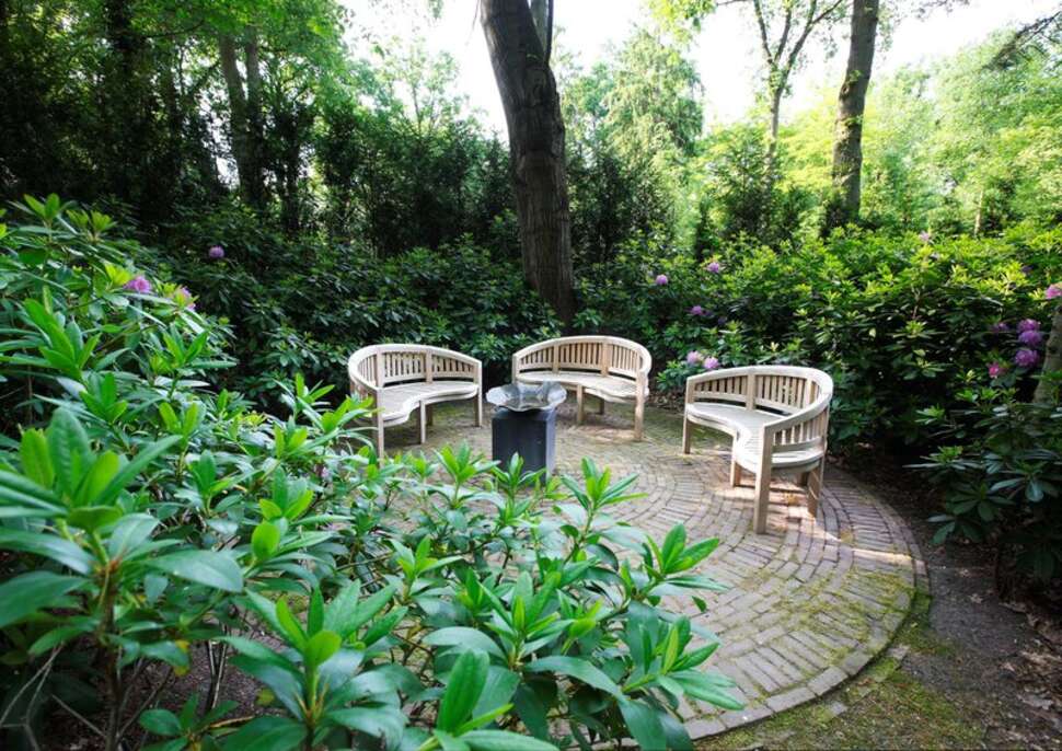 Een foto van het terras bij Fletcher Hotel Restaurant Sparrenhorst Veluwe