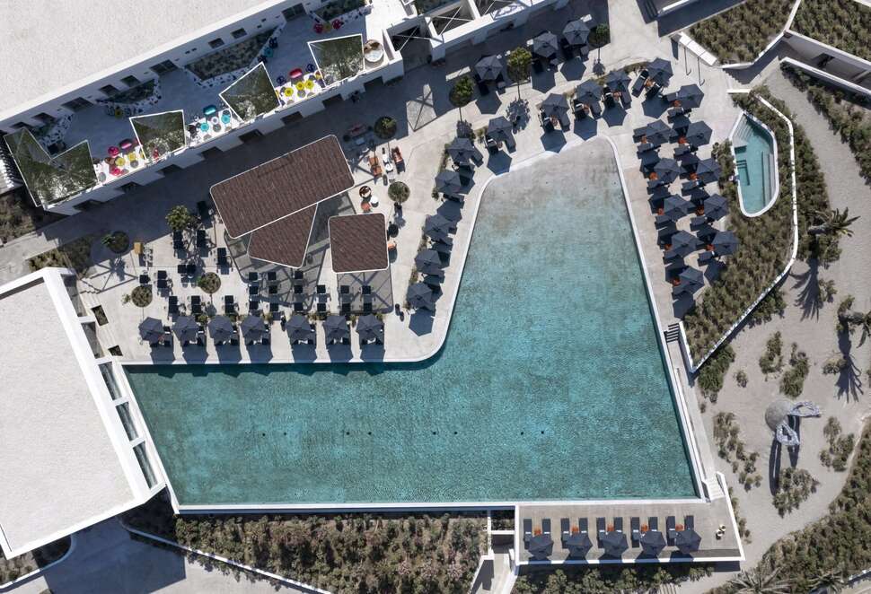 Een foto van Nous Santorini