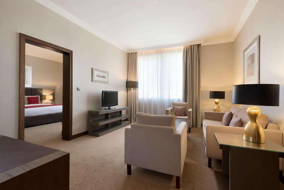 Een foto van Ramada by Wyndham Downtown Abu Dhabi