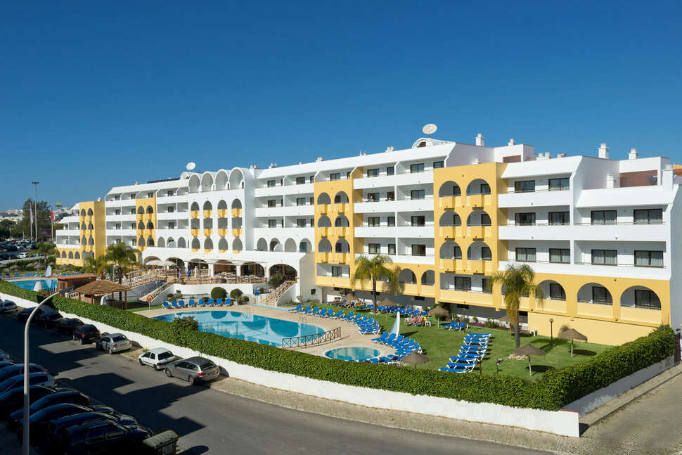 Ein Foto von einer Übersicht des Paladim & Alagoa Mar Hotels