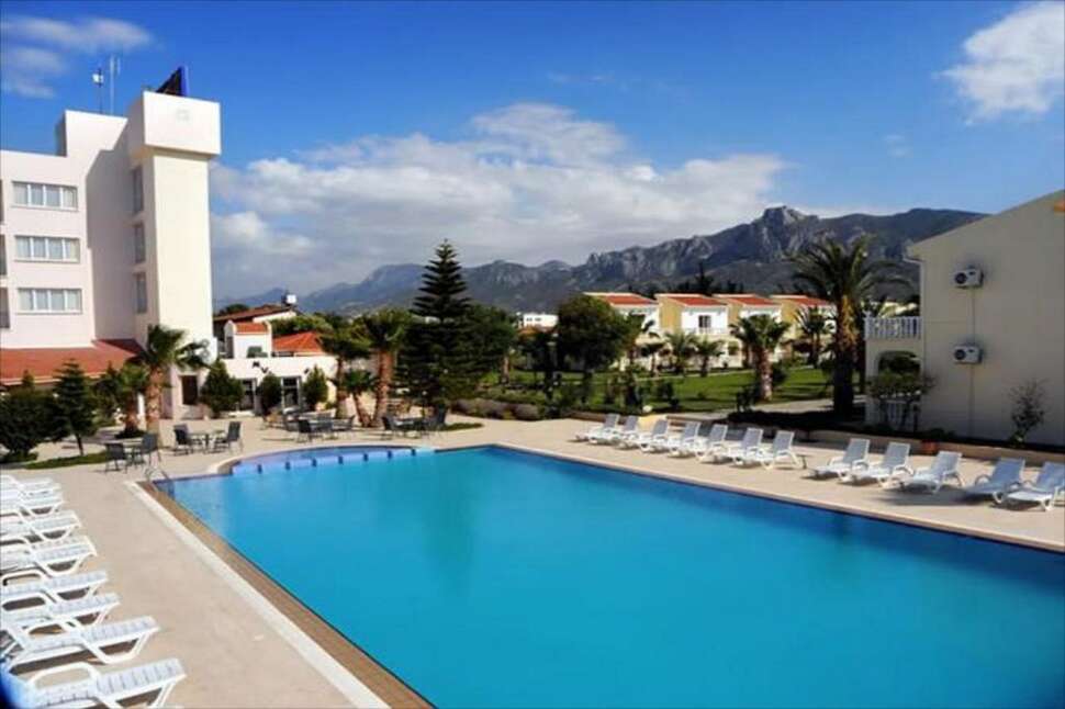 Een foto van het zwembad bij Mountain View Hotel