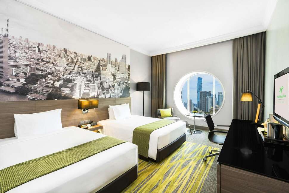 Ein Foto Holiday Inn Bangkok Silom