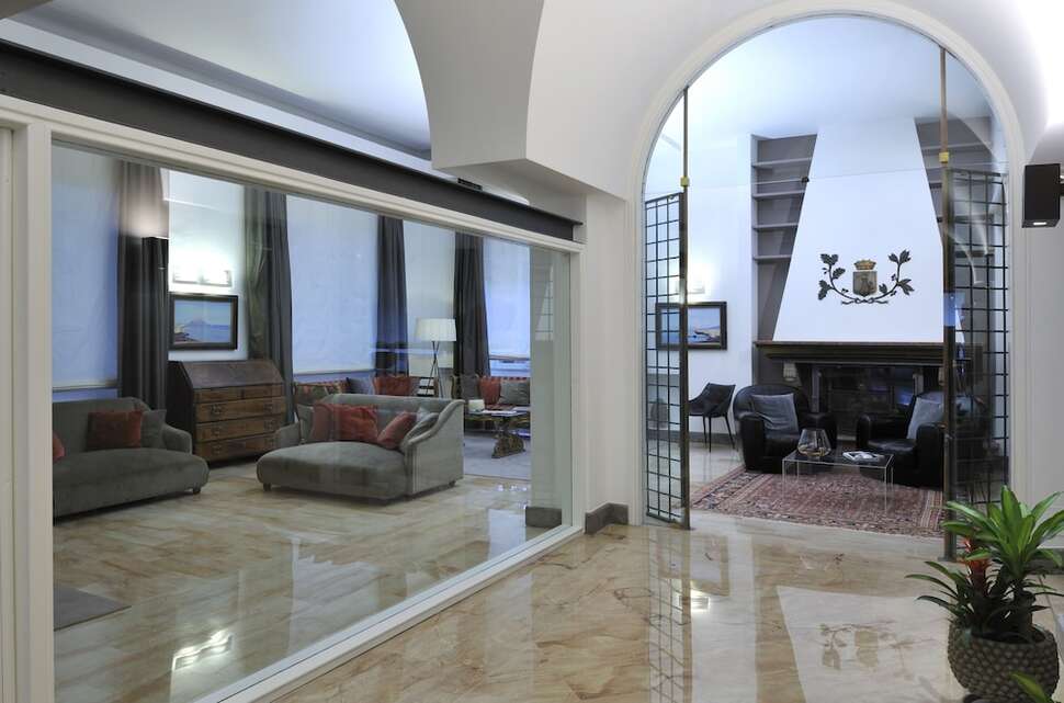 Een foto van het interieur van Hotel Principe di Villafranca