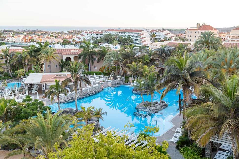Een foto van het zwembad bij Palm Oasis Maspalomas