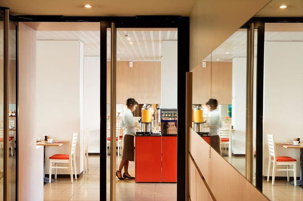 Een foto van het interieur van Oceania Port de Versailles