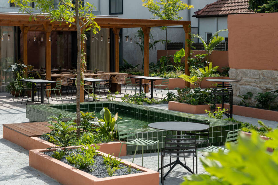 Een foto van The Editory Garden Baixa Porto Hotel