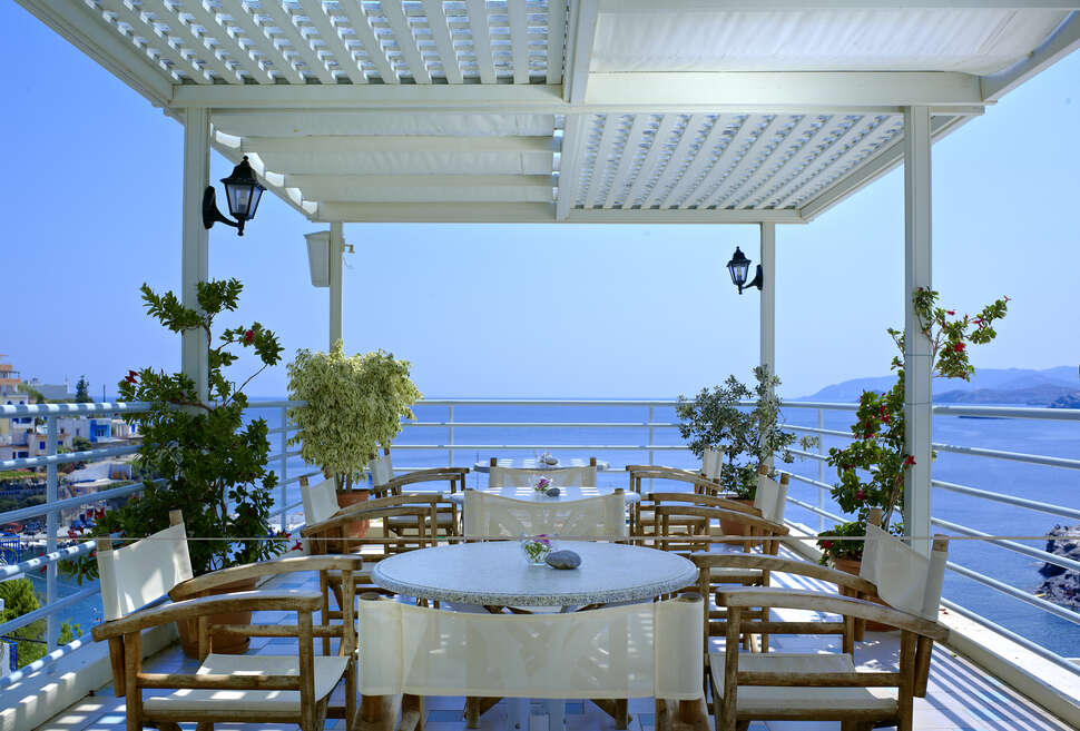 Een foto van het terras bij Bali Beach & Sofia Village