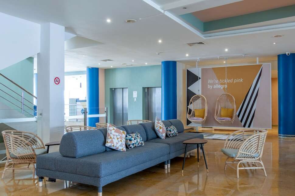 Een foto van het interieur van Allegro Agadir