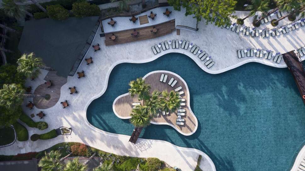 Een foto van het zwembad bij Siam Elegance Hotels & Spa