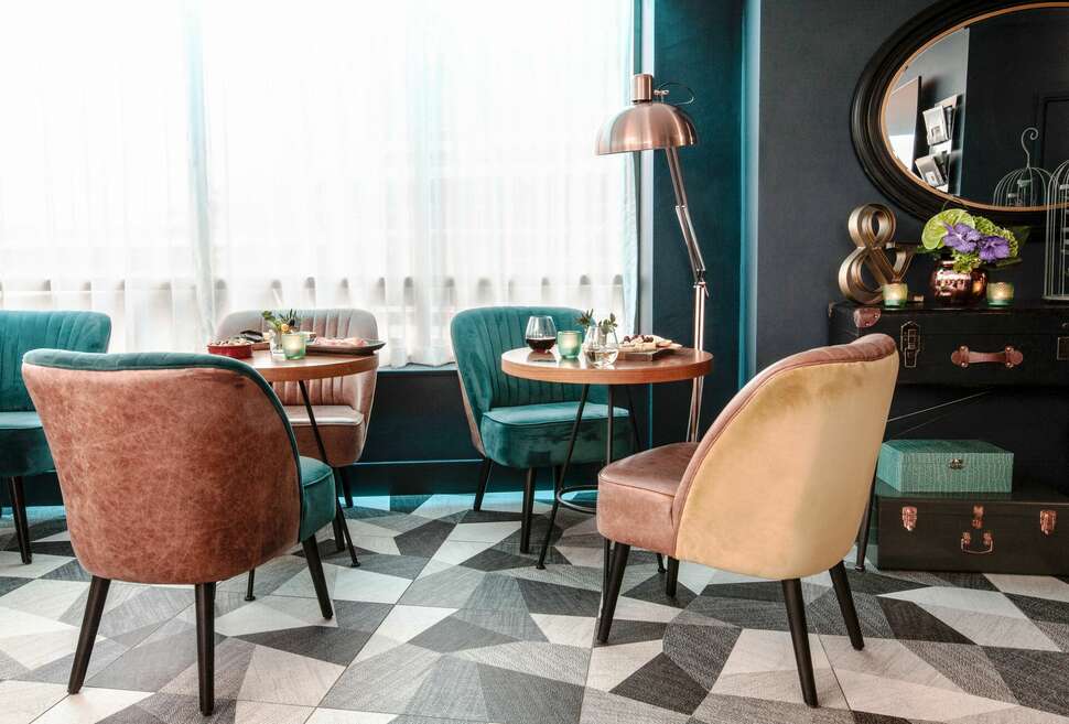 Een foto van The Address Connolly