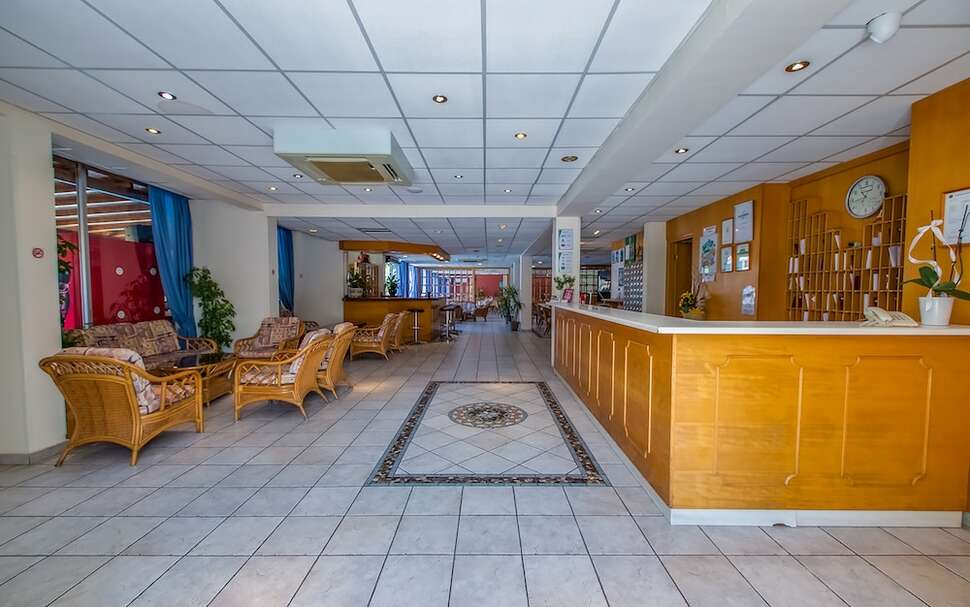 Een foto van het interieur van Green Bungalows Hotel & Appartementen