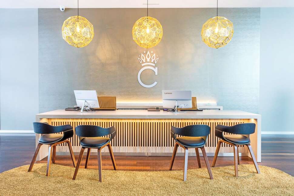 Een foto van het interieur van Czar Lisbon Hotel
