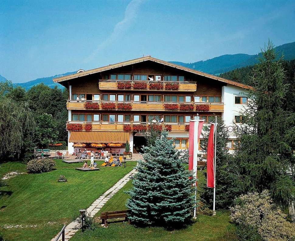 Een foto van een overzicht van Parkhotel Kirchberg