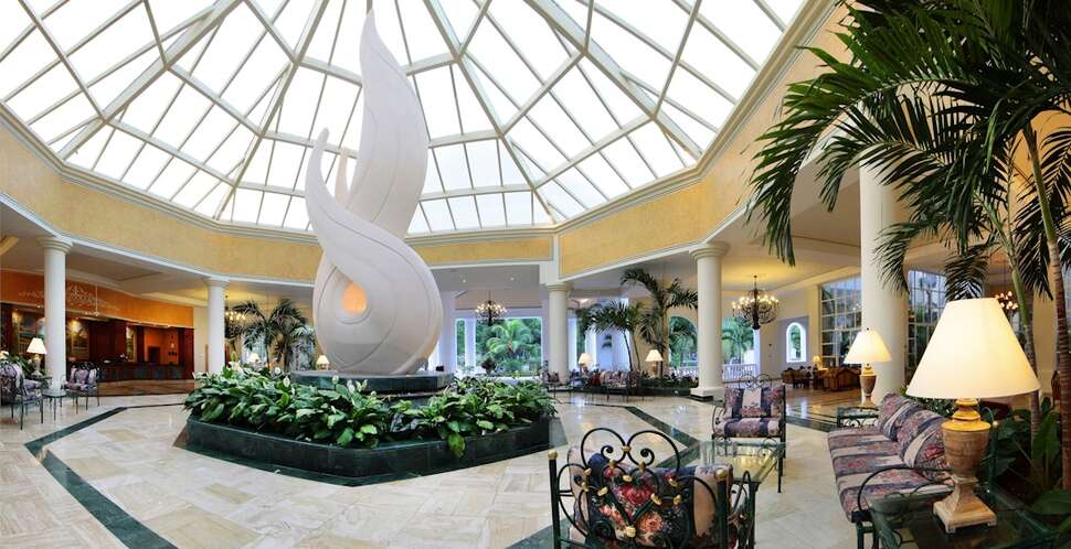 Een foto van het interieur van Grand Bahia Principe Jamaica