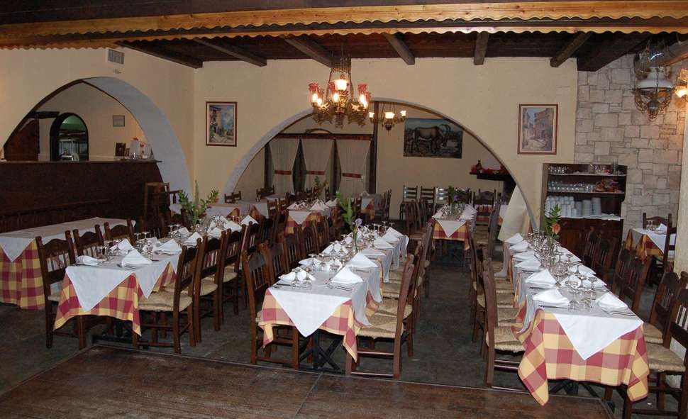 Een foto van de faciliteiten bij Hotel Arolithos Village