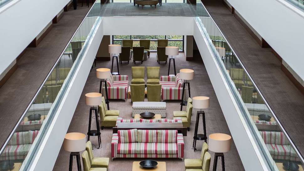 Een foto van het interieur van Azoris Royal Garden Hotel