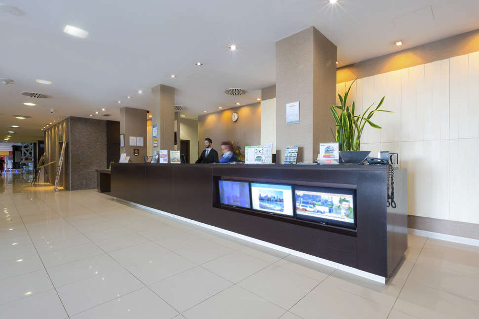 Een foto van het interieur van Blue Sea Gran Cervantes