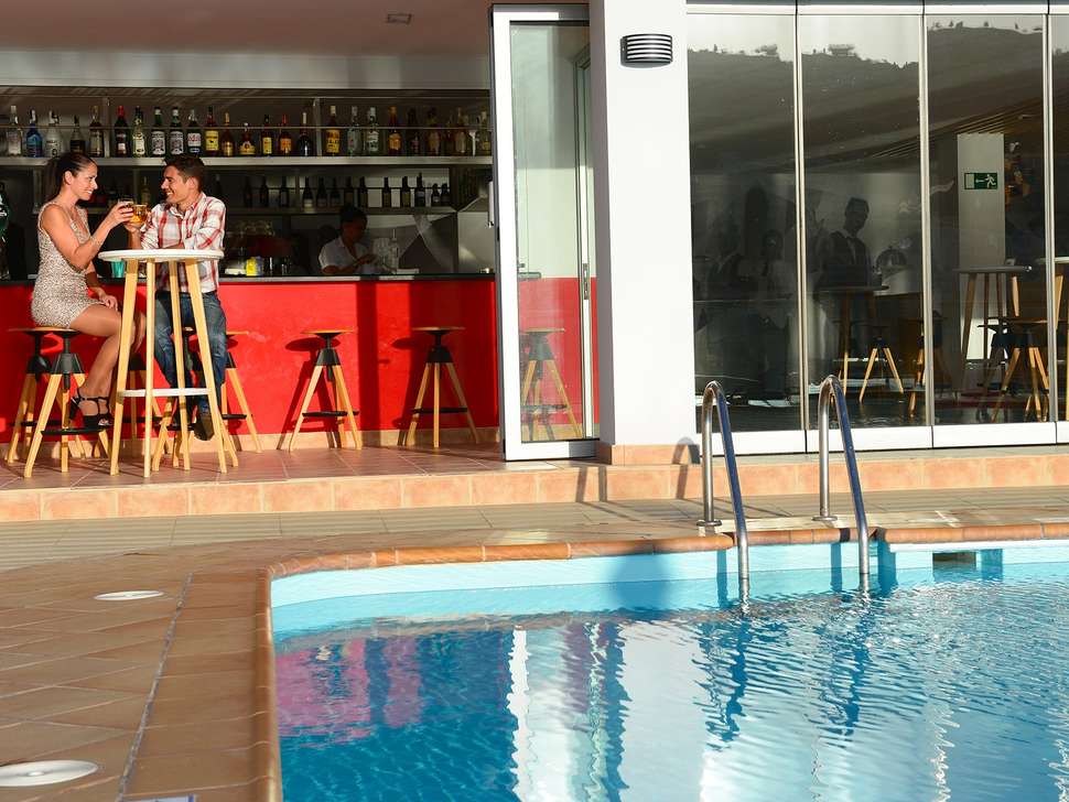 Ein Foto vom Pool im Hotel Servatur Casablanca