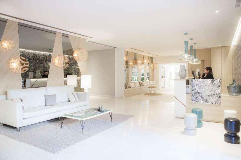 Een foto van het interieur van Hotel Ibersol Antemare Spa