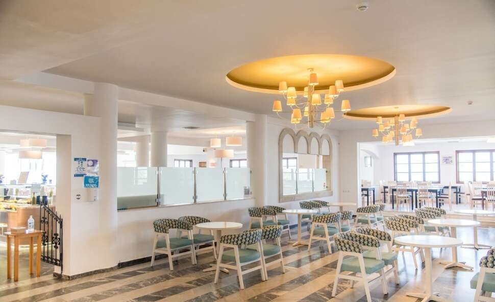Een foto van de faciliteiten bij Semiramis Village Hotel