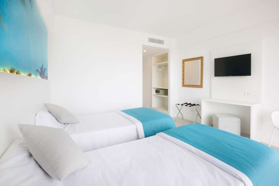Een foto van Blue Sea Arenal Tower