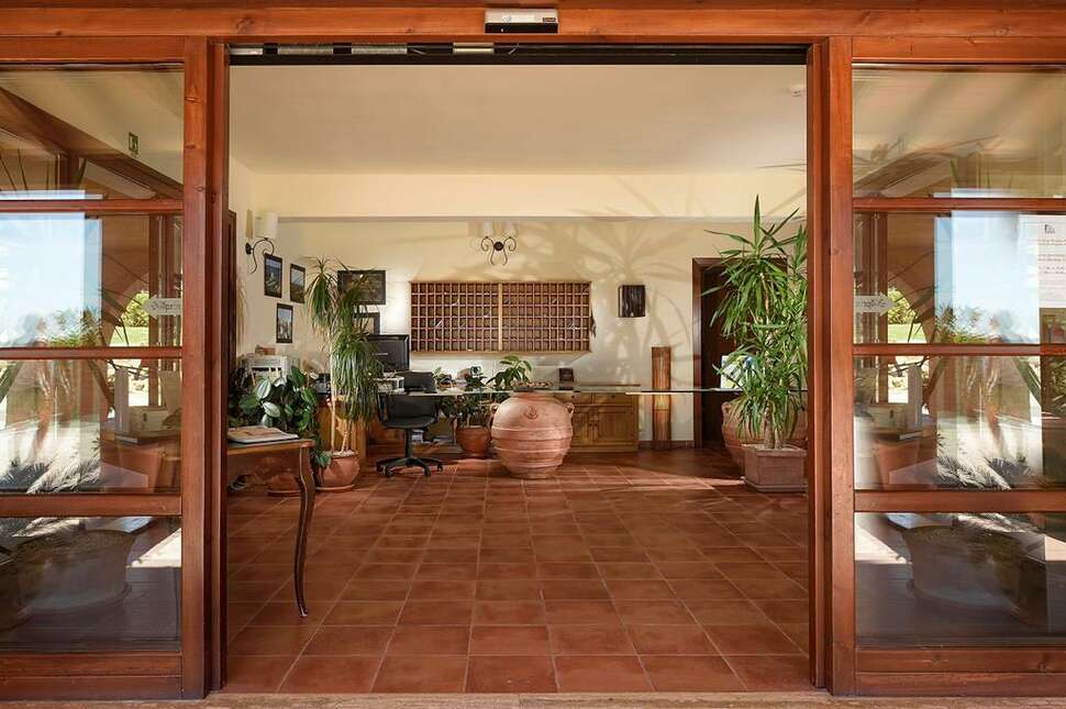 Een foto van het interieur van Smy Borgo Magliano