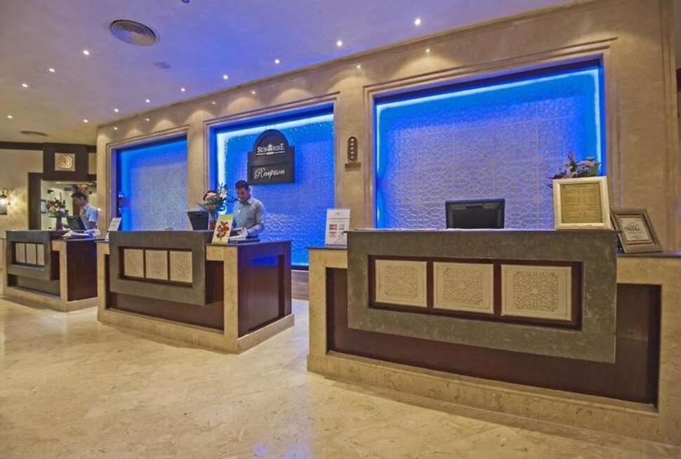 Een foto van het interieur van Sunrise Garden Beach Resort